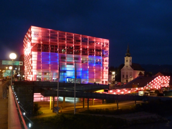ars_medienfassade_aec_linz_007