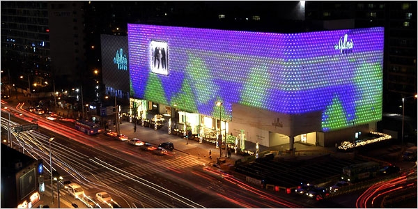 rogier-van-der-heide_seoul_galeria_medien-fassade_05